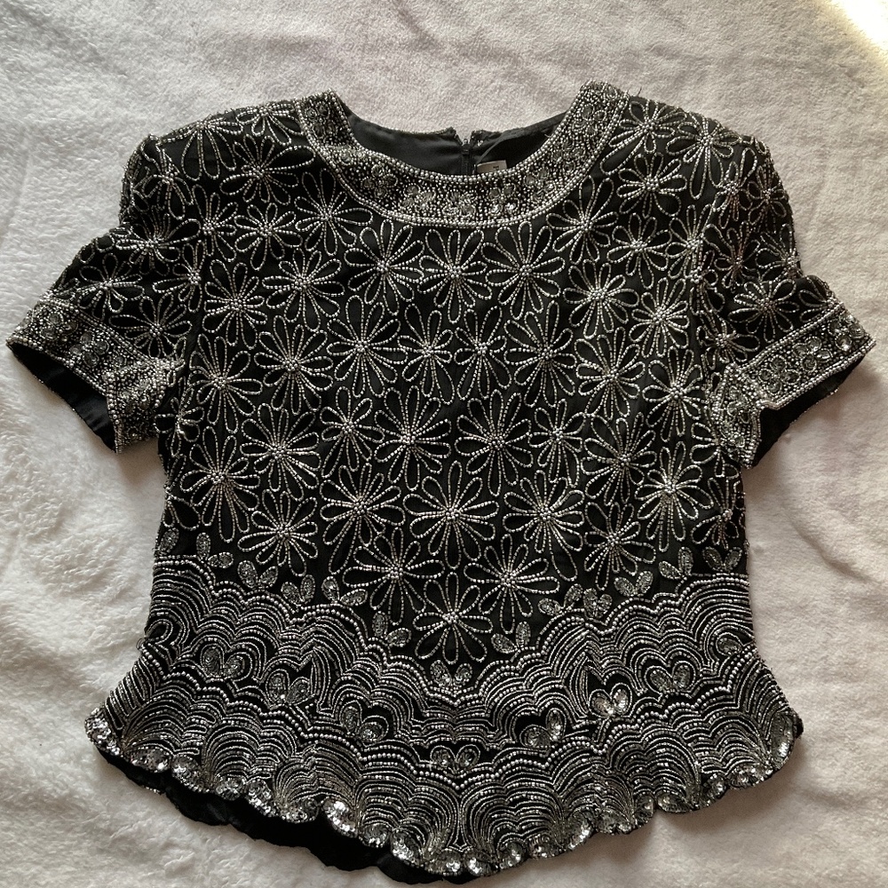 Short sleeved beaded Papell Boutique evening top